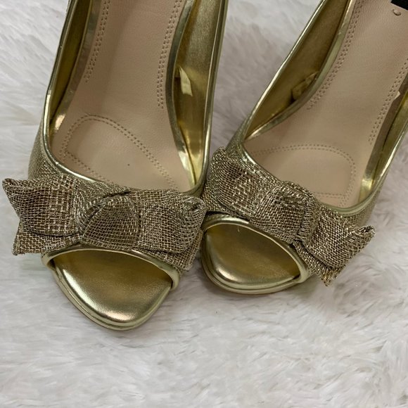 Zara Gold Heels with Bow Detail - Picture 5 of 8